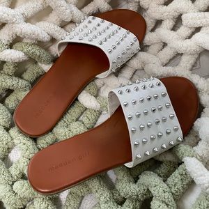 Madden girl spiked slides